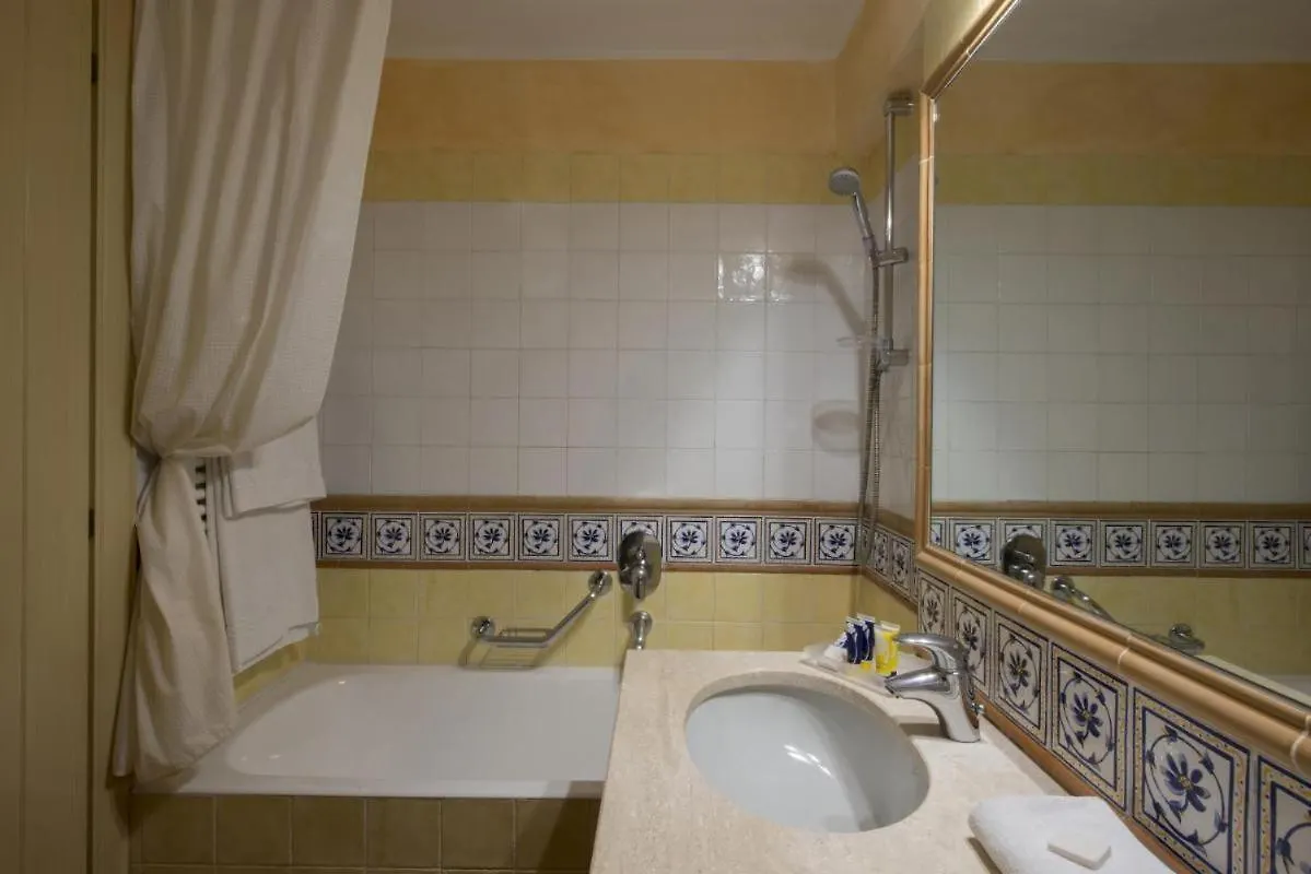 Tranquil Lantana Resort Hotel Apartments 1 Bedroom Room Apartment Sleeps 5 Per Pula 0*,