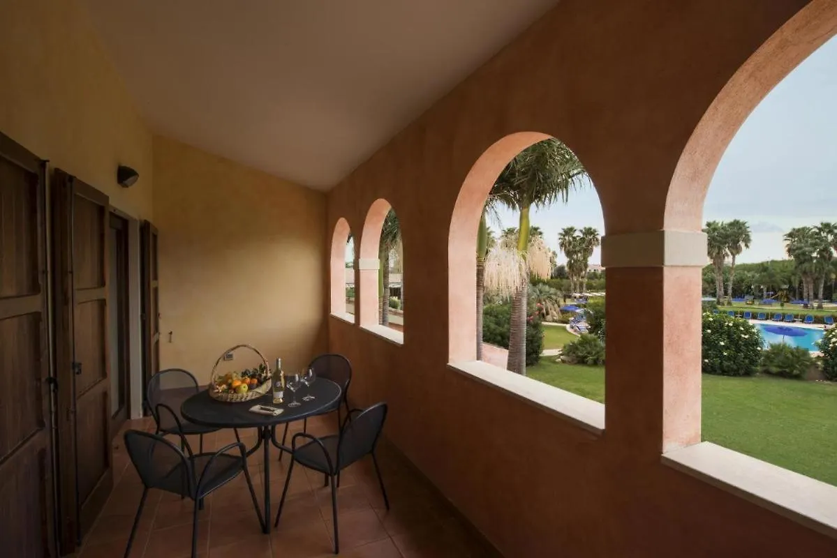 Tranquil Lantana Resort Hotel Apartments 1 Bedroom Room Apartment Sleeps 5 Per Pula